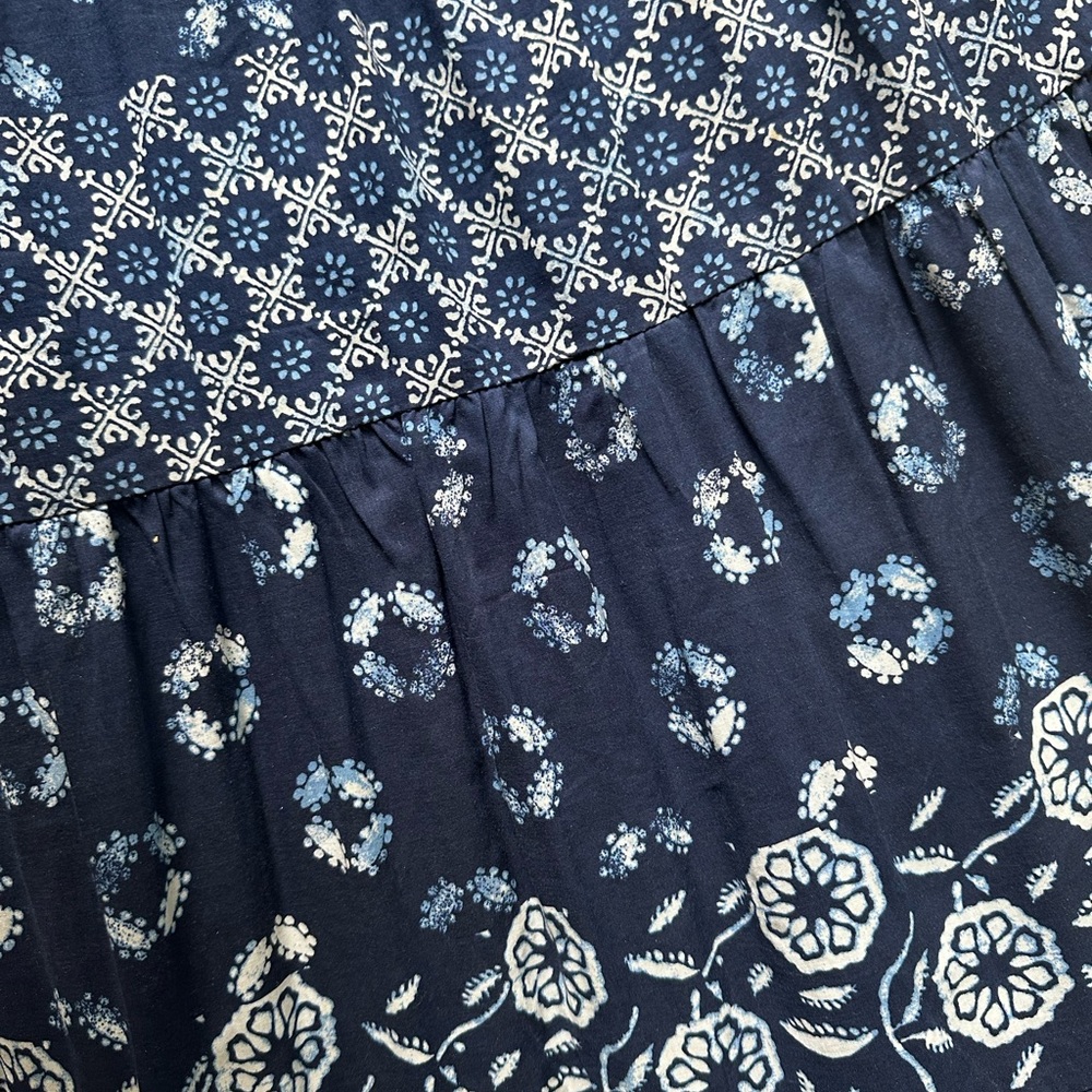 Gorgeous Ann Taylor Maxi Dress - Picture 3 of 3